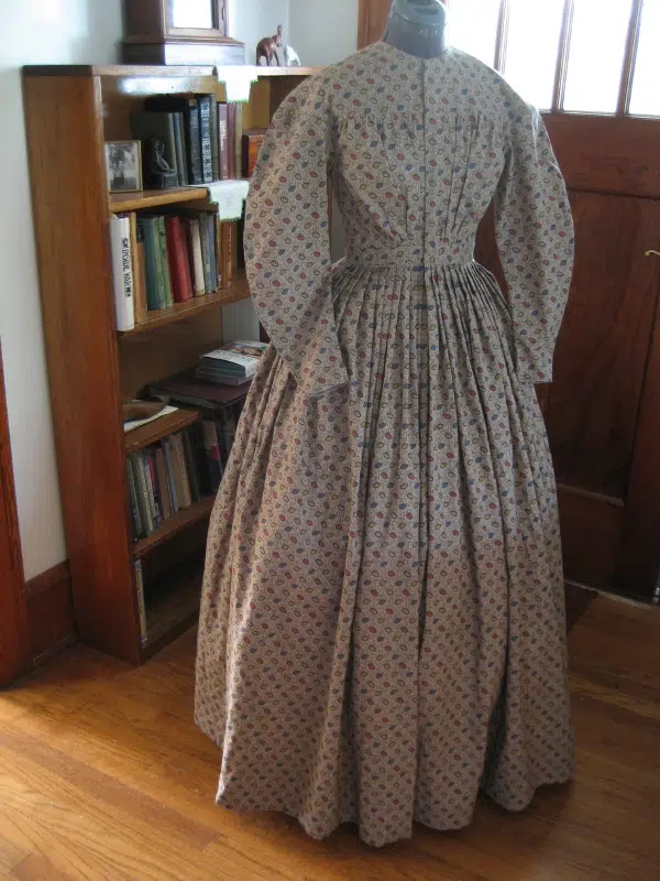 1850s Round Dress Downloads with Undersleeves | Past Patterns 0803 - Image 3